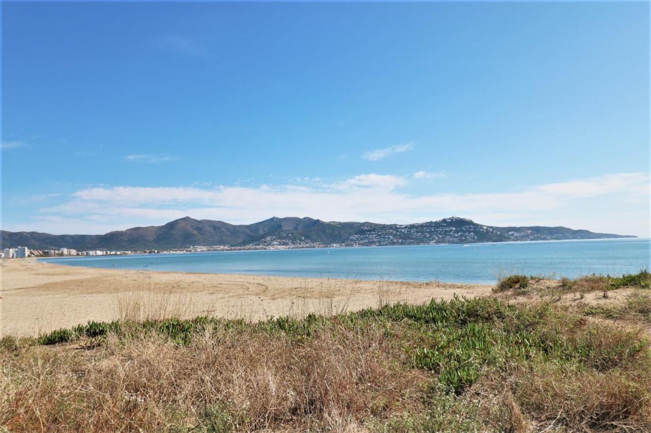 Delta Muga, Piso Muy Cerca De La Playa Apartment Empuriabrava Luaran gambar