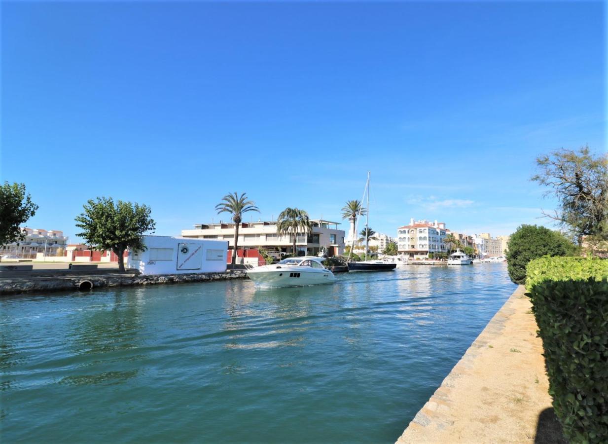 Delta Muga, Piso Muy Cerca De La Playa Apartment Empuriabrava Luaran gambar