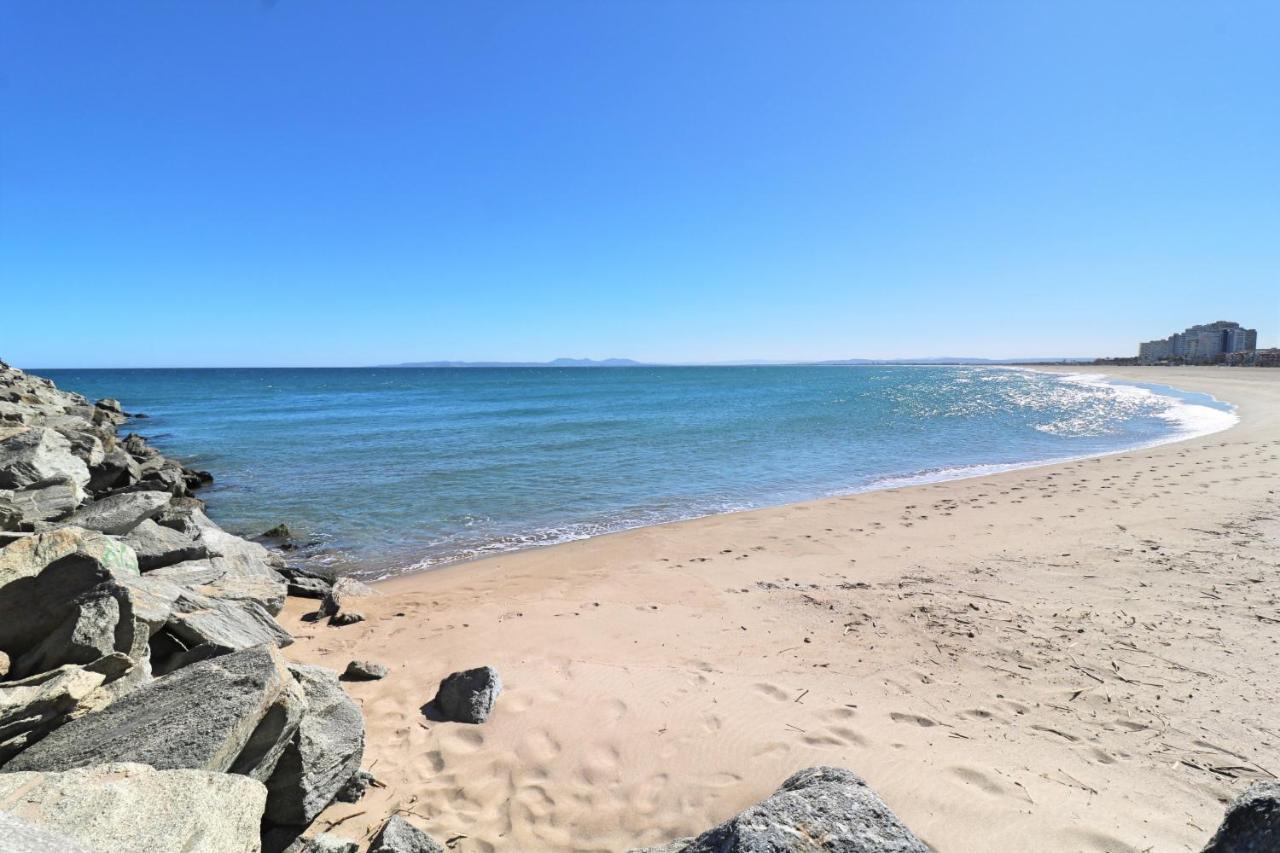 Delta Muga, Piso Muy Cerca De La Playa Apartment Empuriabrava Luaran gambar